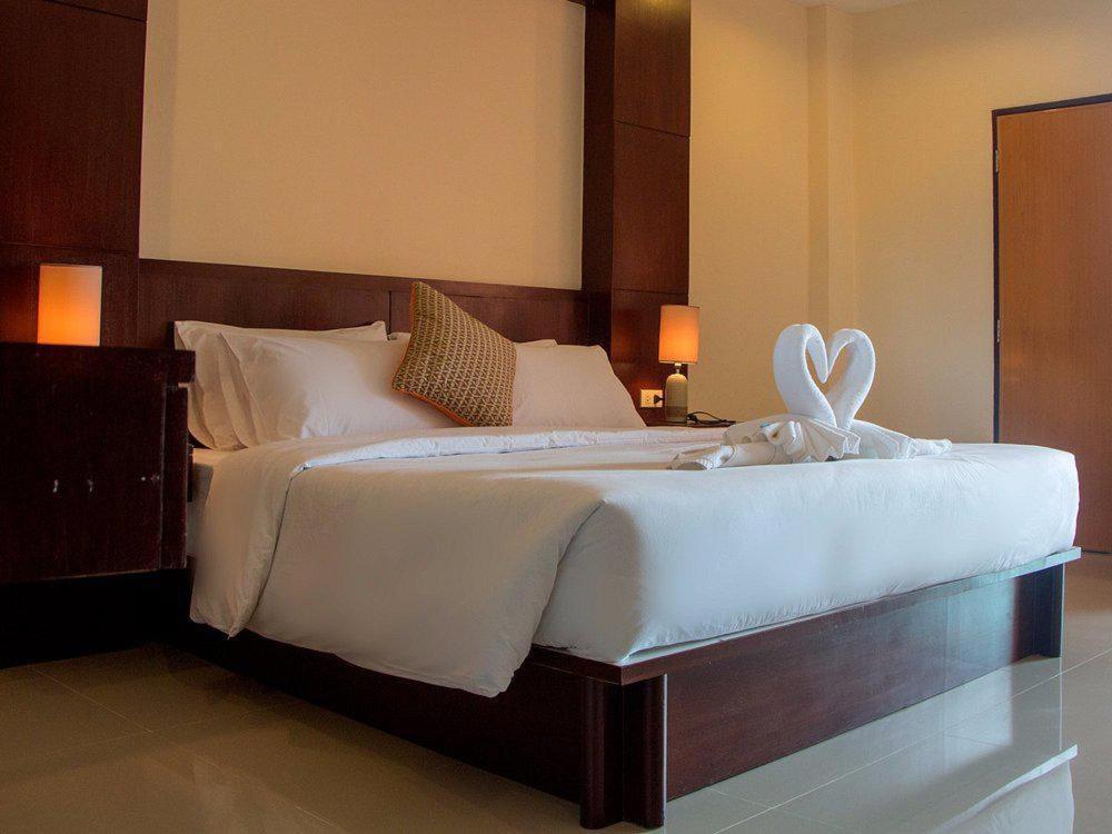 Lucky Inn Residency Pattaya Bagian luar foto