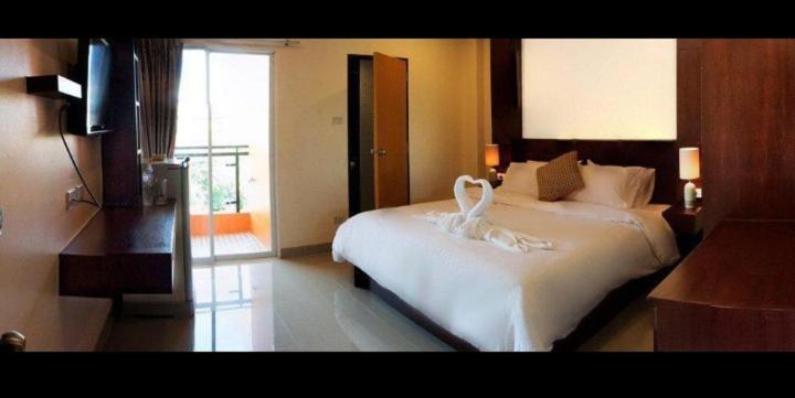 Lucky Inn Residency Pattaya Ruang foto